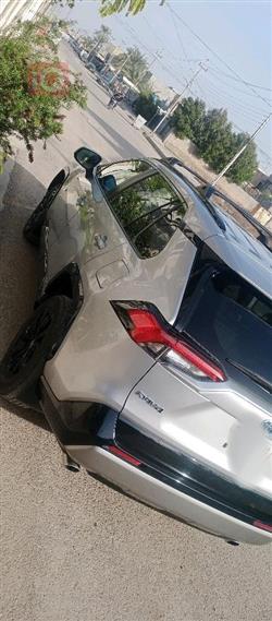 تۆیۆتا ڕاڤ 4